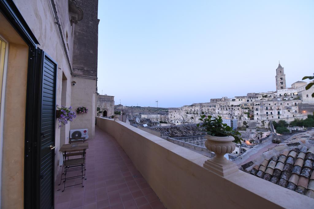 Villa Antica Dimora Storica La Finestra Sul Campanile à Matera Extérieur photo